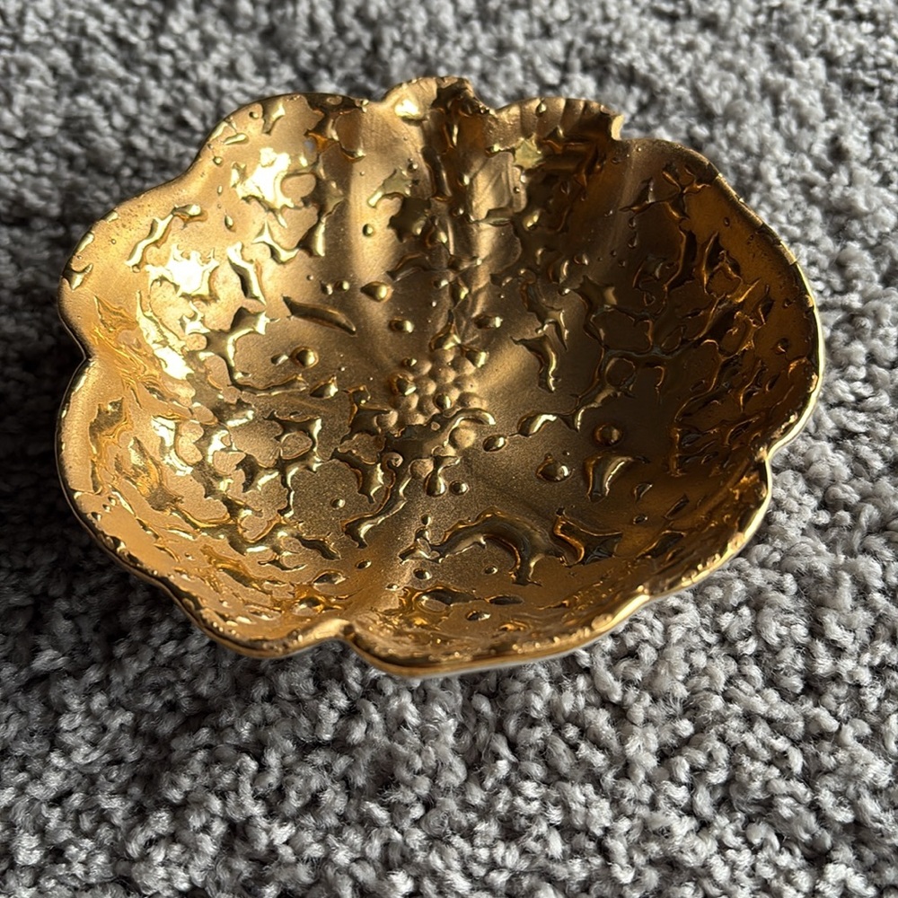 Vintage Weeping Bright Gold Hand Decorated 22K Trinket Bowl Dish